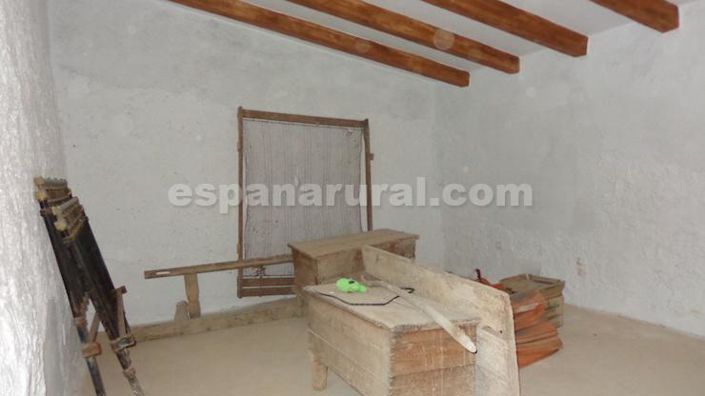 Image No.9-3 Bed Country House for sale