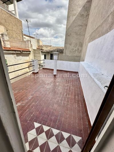 Image No.19-4 Bed Townhouse for sale