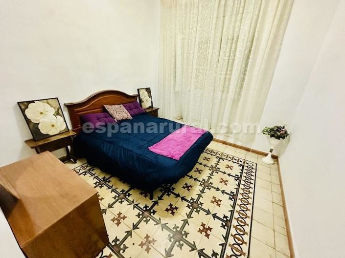 Image No.7-4 Bed Townhouse for sale