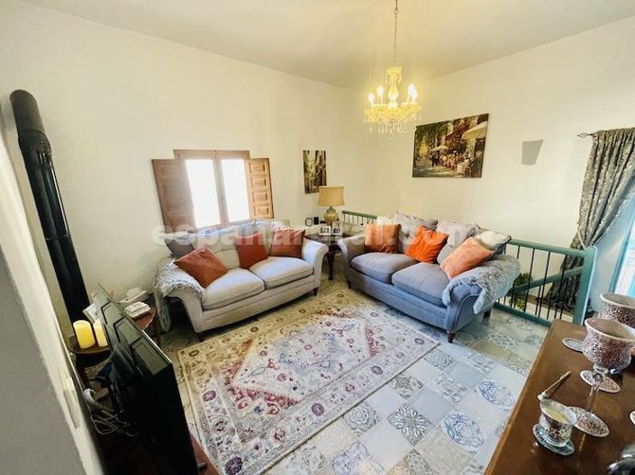 Image No.18-3 Bed Village House for sale