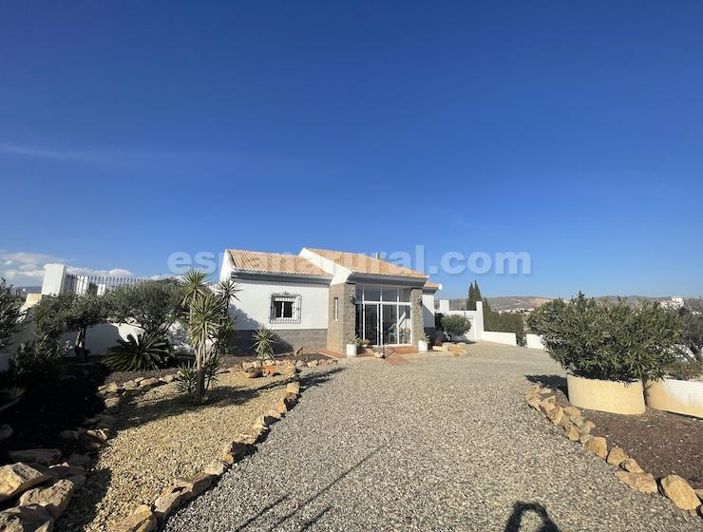 Image No.28-3 Bed Villa for sale