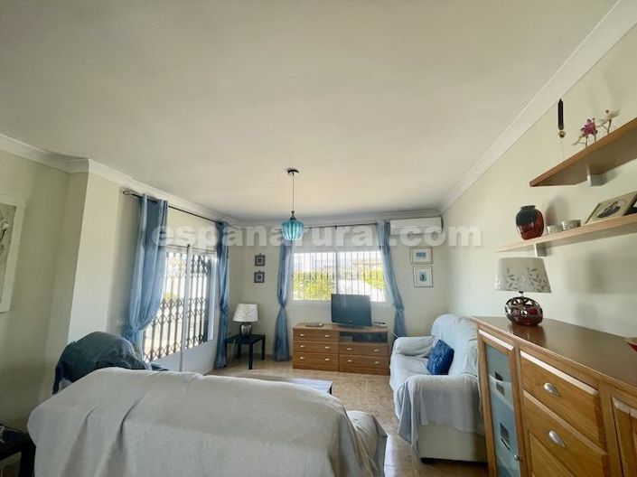 Image No.5-3 Bed Villa for sale