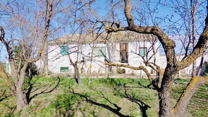 Image No.16-4 Bed Country House for sale