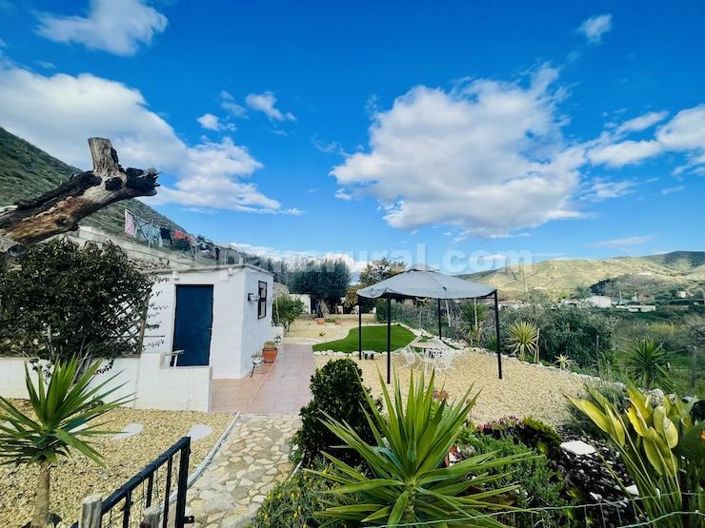 Image No.19-4 Bed Country House for sale