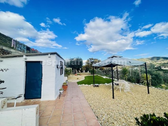 Image No.20-4 Bed Country House for sale