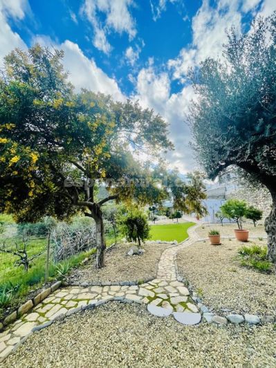 Image No.21-4 Bed Country House for sale