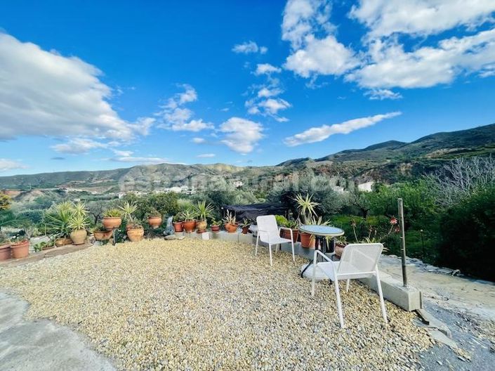 Image No.27-4 Bed Country House for sale