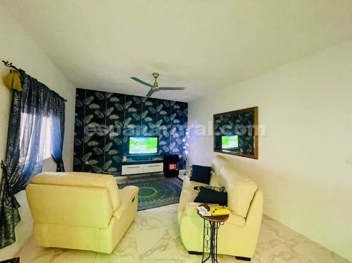 Image No.5-4 Bed Country House for sale