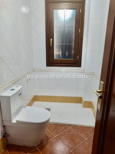 Image No.20-10 Bed Villa for sale