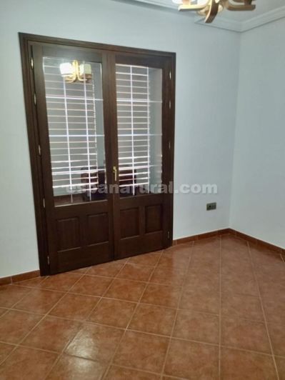 Image No.25-10 Bed Villa for sale