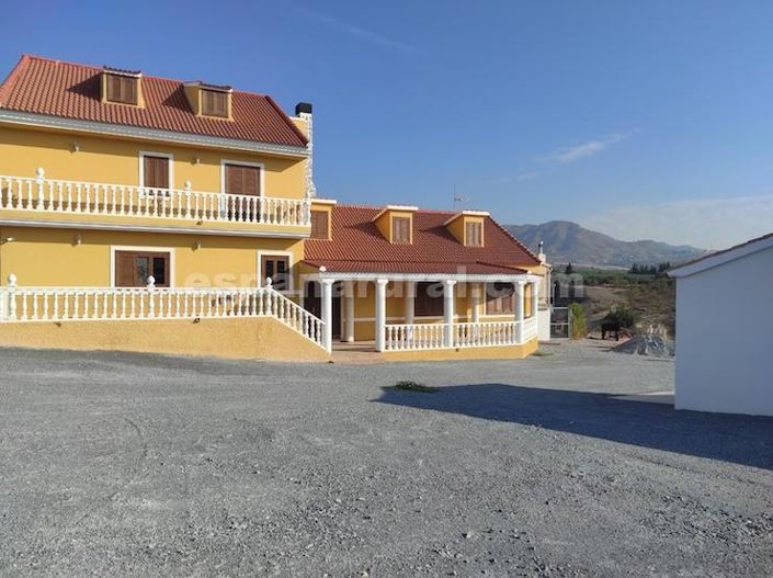 Image No.27-10 Bed Villa for sale