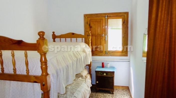 Image No.17-9 Bed Country House for sale