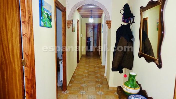 Image No.2-Villa de 7 chambres à vendre à Baza