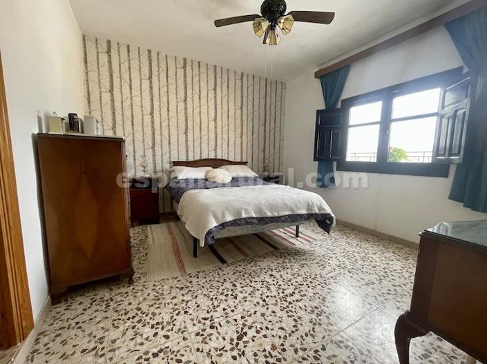 Image No.14-4 Bed Village House for sale