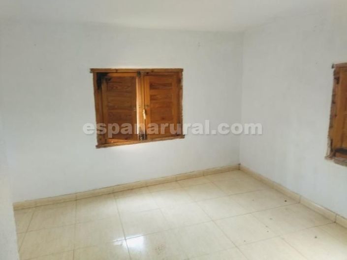 Image No.9-3 Bed Country House for sale