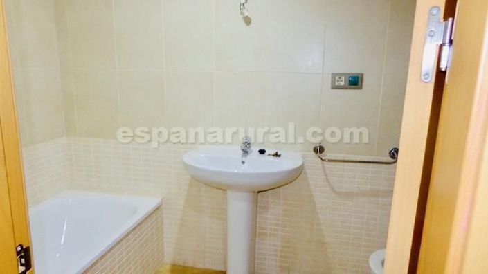 Image No.8-3 Bed Apartment for sale