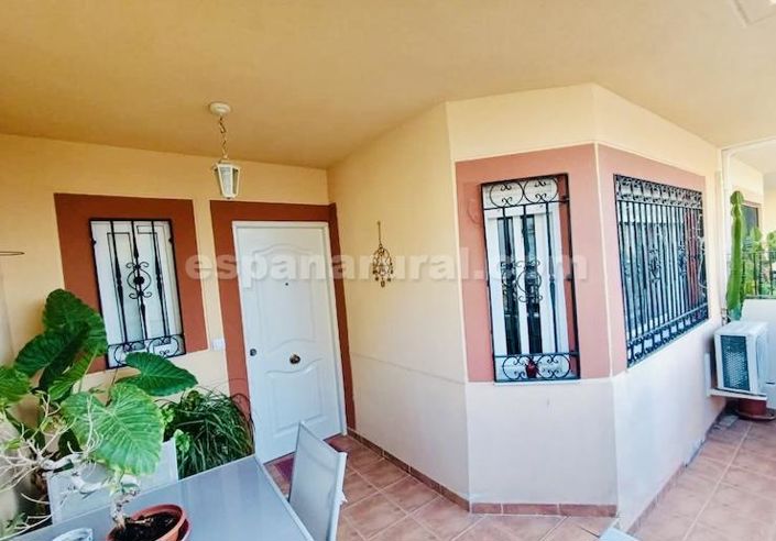 Image No.2-5 Bed Townhouse for sale