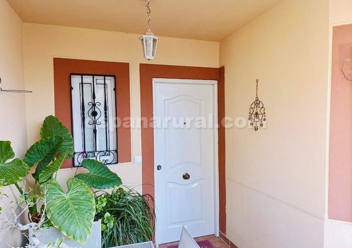 Image No.3-5 Bed Townhouse for sale