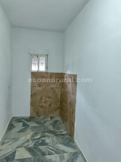 Image No.10-2 Bed Country House for sale