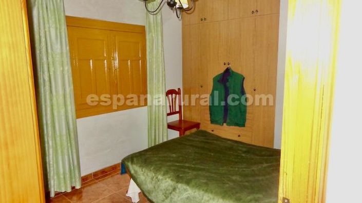 Image No.7-4 Bed Village House for sale