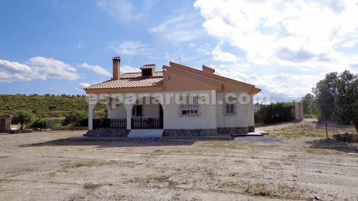 Image No.2-3 Bed Villa for sale