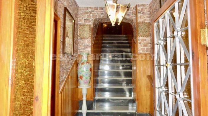 Image No.2-7 Bed Townhouse for sale