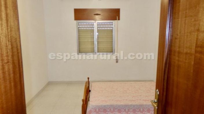 Image No.22-7 Bed Townhouse for sale