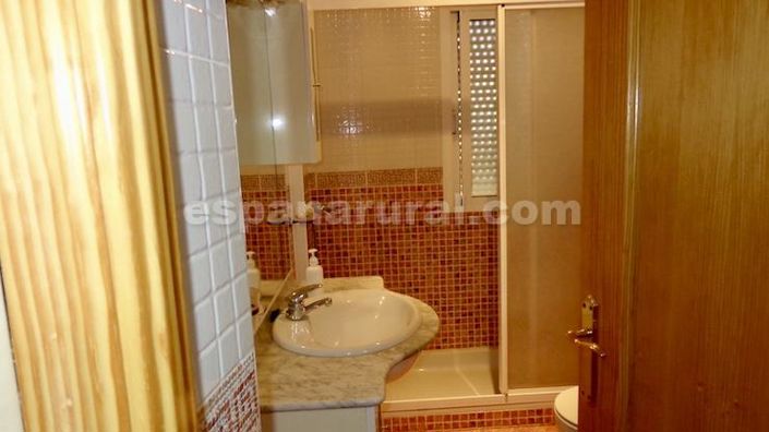 Image No.5-7 Bed Townhouse for sale