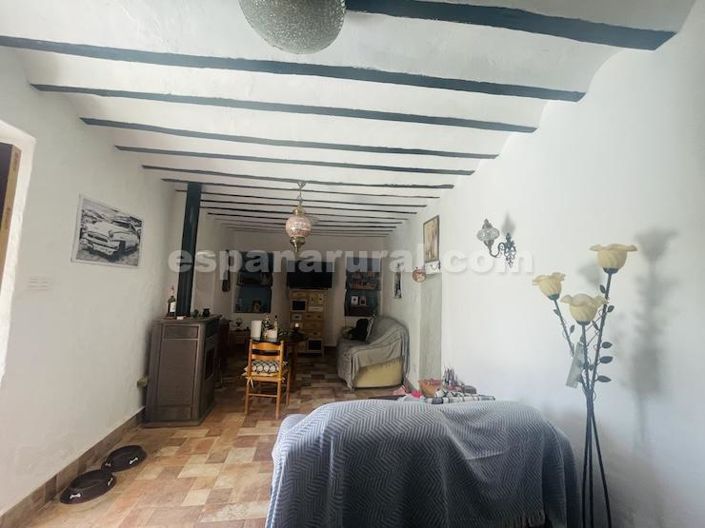 Image No.9-3 Bed Country House for sale