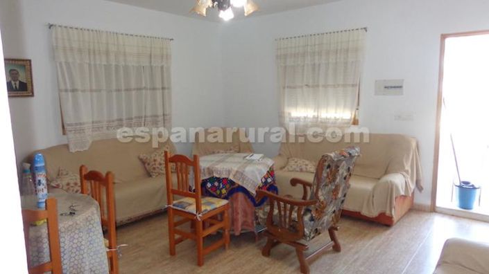 Image No.3-3 Bed Country House for sale