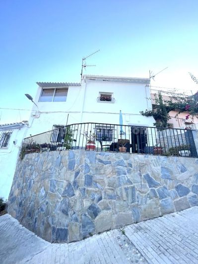 Image No.1-3 Bed Village House for sale