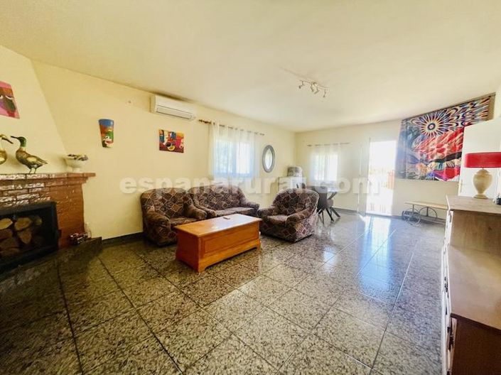 Image No.4-3 Bed Country House for sale