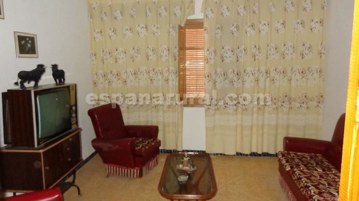 Image No.4-6 Bed Country House for sale