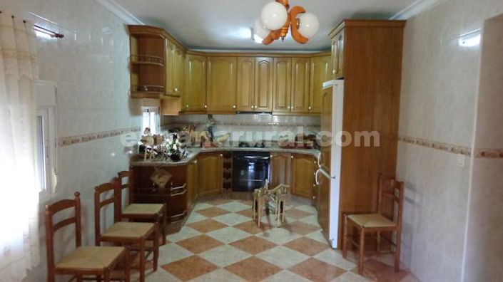 Image No.5-6 Bed Country House for sale