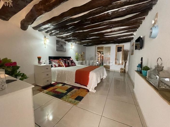 Image No.12-5 Bed Country House for sale