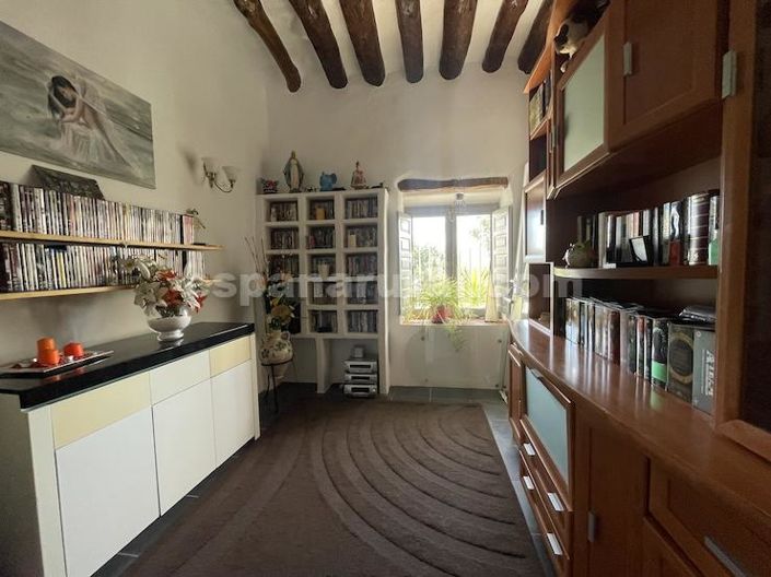 Image No.18-5 Bed Country House for sale