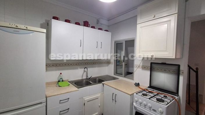 Image No.5-3 Bed Townhouse for sale