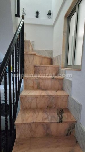 Image No.8-3 Bed Townhouse for sale