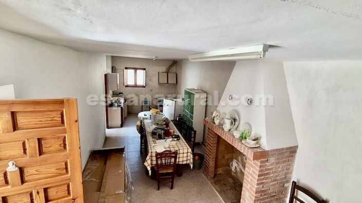 Image No.6-3 Bed Country House for sale