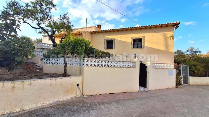 Image No.1-3 Bed Country House for sale