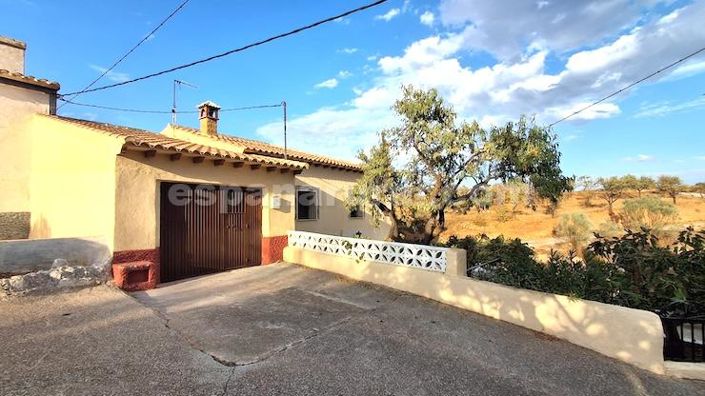 Image No.12-3 Bed Country House for sale