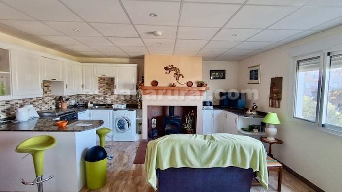 Image No.6-4 Bed Country House for sale