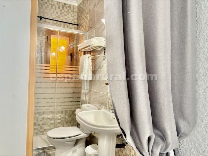 Image No.10-Villa de 5 chambres à vendre à Costa Tropical