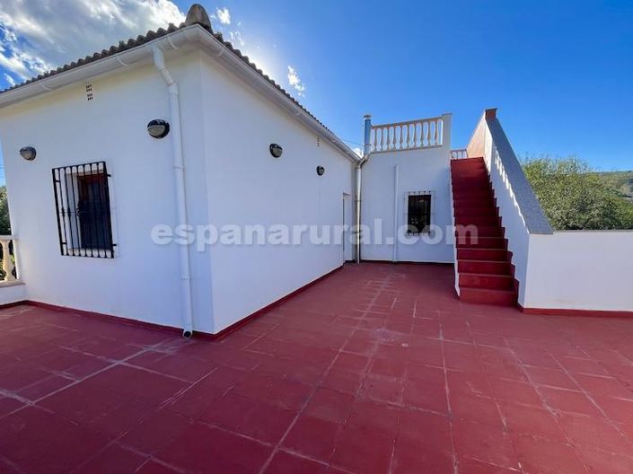 Image No.28-6 Bed Country House for sale