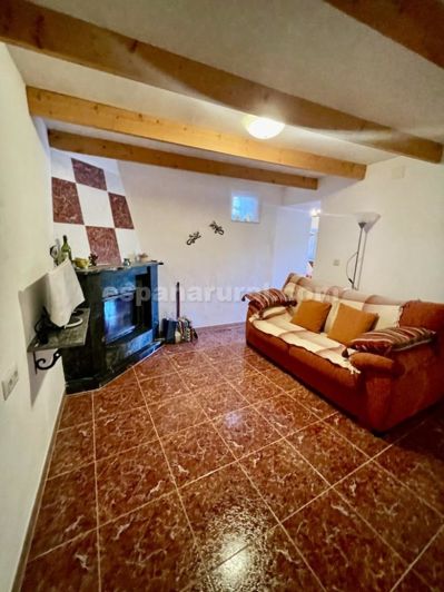 Image No.5-6 Bed Country House for sale