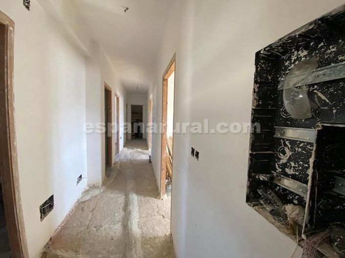 Image No.16-6 Bed Country House for sale