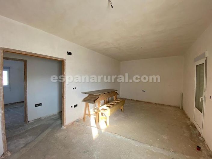 Image No.17-6 Bed Country House for sale