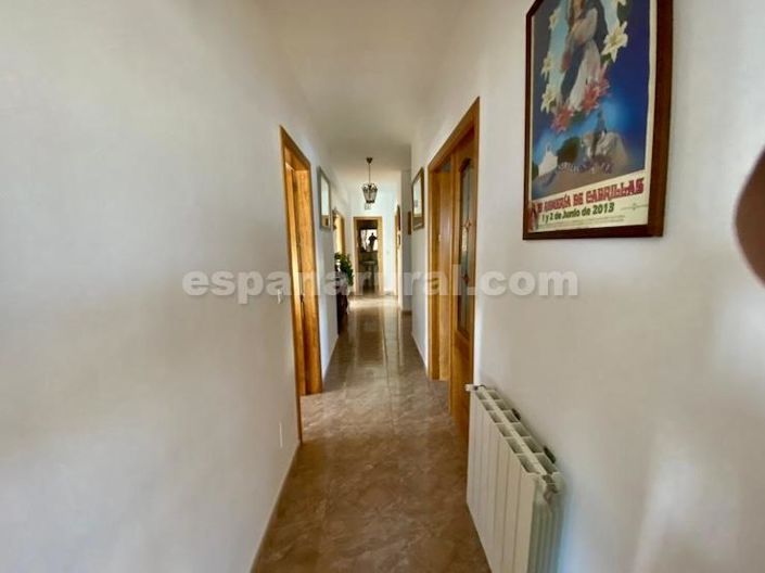 Image No.7-6 Bed Country House for sale