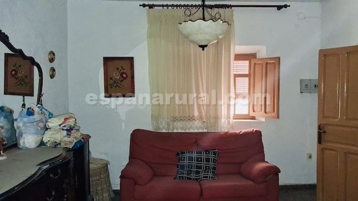 Image No.2-4 Bed Village House for sale