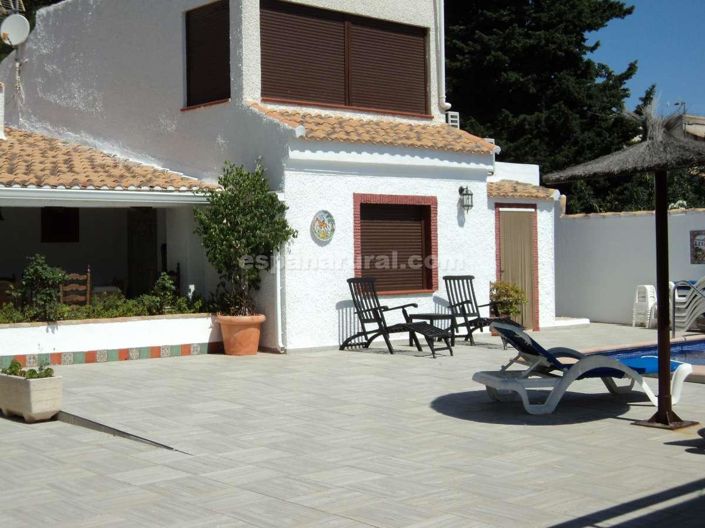 Image No.10-9 Bed Villa for sale